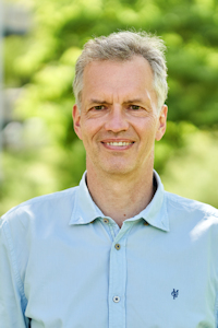 Dr. Michael Marutt Dr. Michael Marutt